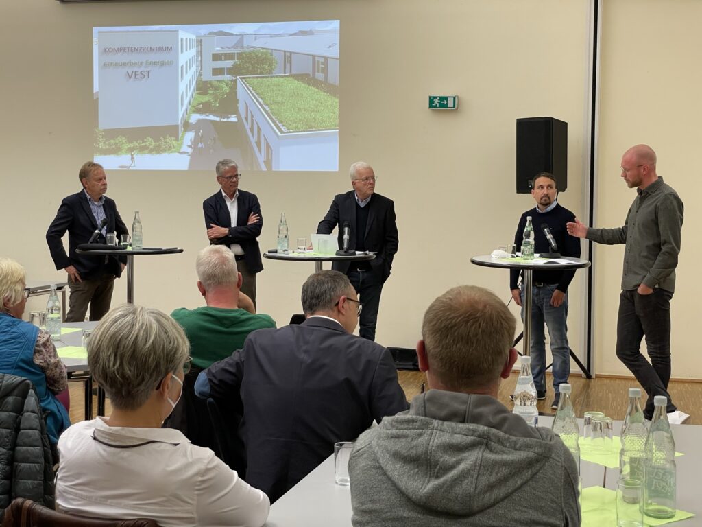 Volker Lindner, Peter Brautmeier, Klaus Beie, Dr. Daniel Kobe und Dr. Lars Thyssen beim Dattelner Forum