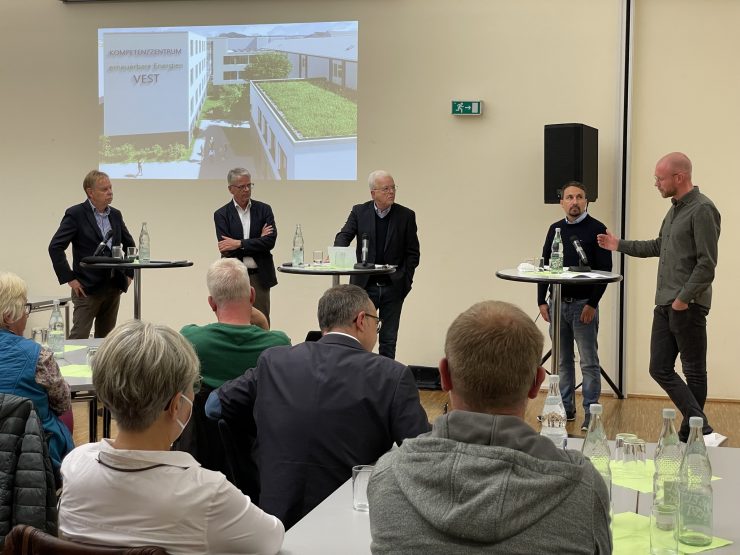 Volker Lindner, Peter Brautmeier, Klaus Beie, Dr. Daniel Kobe und Dr. Lars Thyssen beim Dattelner Forum